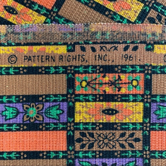 60s Geo Floral Fabric - Picture 4 of 6